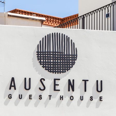 Ausentu Guest House Tortolì Buitenkant foto
