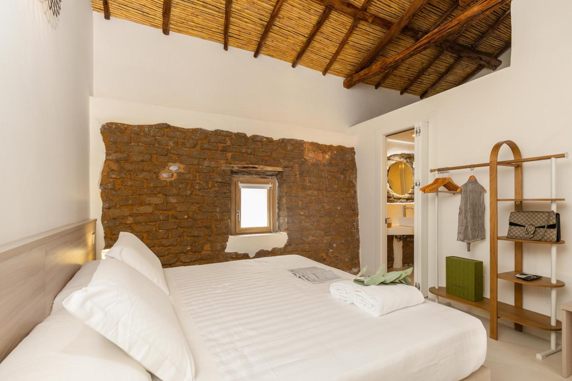 Ausentu Guest House Tortolì Buitenkant foto
