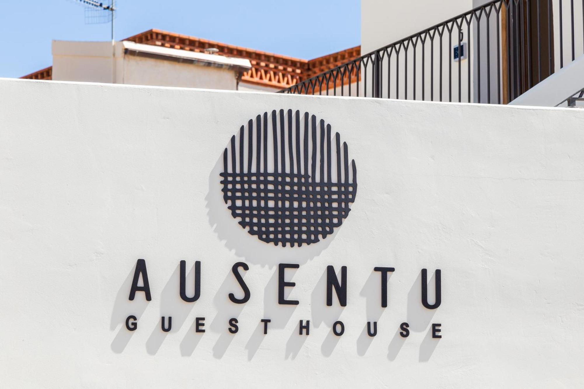 Ausentu Guest House Tortolì Buitenkant foto